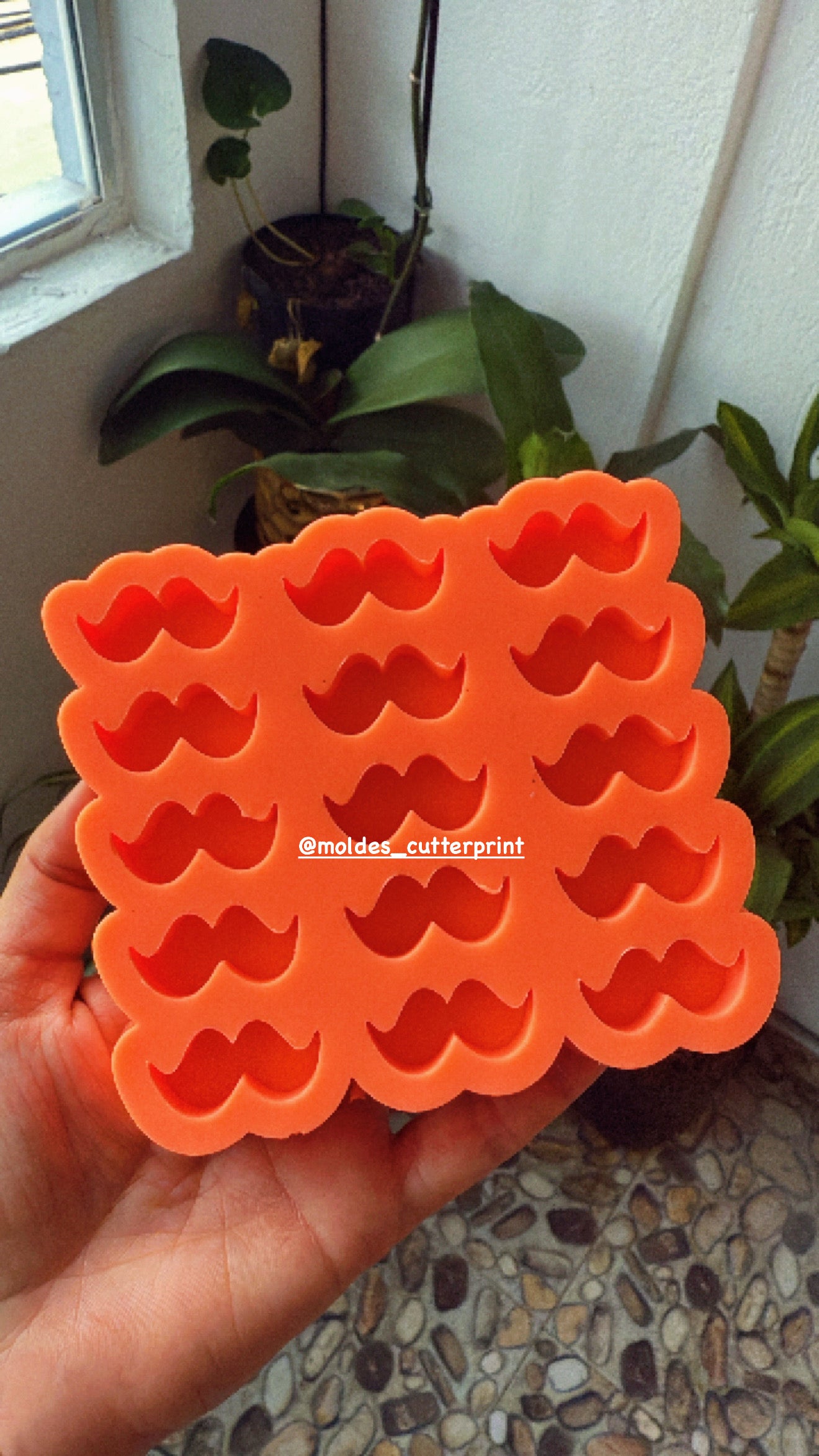 Waxmelts Mostacho