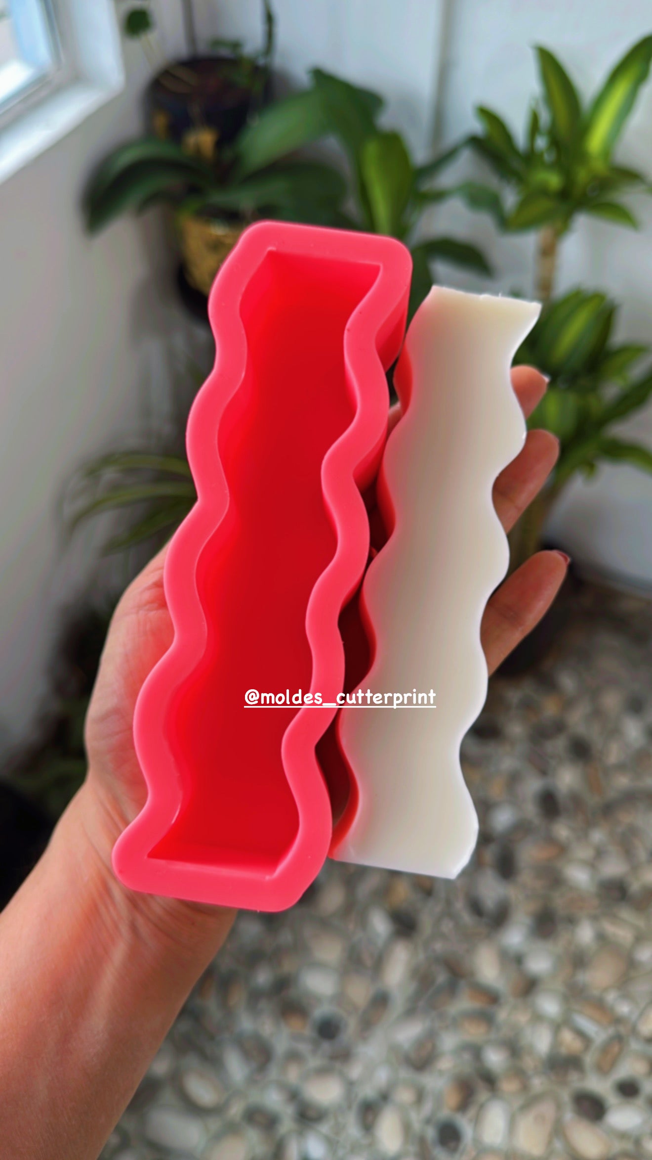 Solitarias Ondas (grueso)